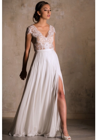Blair Ivoorkleurige Zijde Bruidsrok – Novias ()