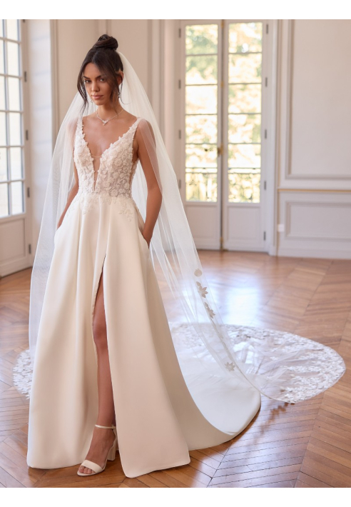 Bianco Evento S550 – Ivoorkleurige sluier in zachte tule, 350 cm ()