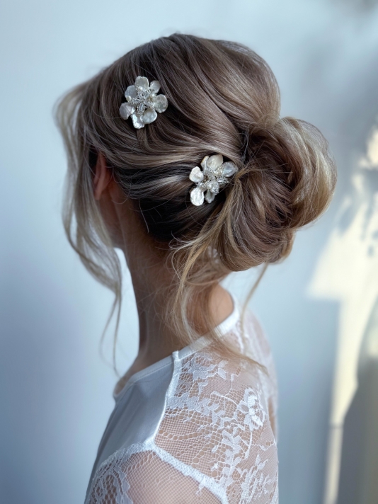 Sally Jane Bridal Lilly Haarspeld Zilver main product photo