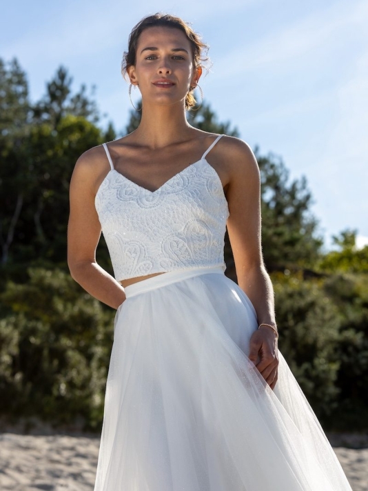 Novias Kanten Bolero main product photo